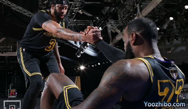 <a href=/lanqiu360zb/lakers/ target=_blank class=infotextkey>湖人</a>再胜<a href=/lanqiu360zb/heat/ target=_blank class=infotextkey>热火</a>大比分2-0领先